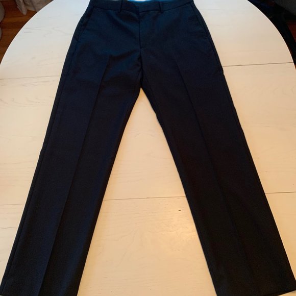 Classic 3-button Black Men's Suit - Picture 14 of 15